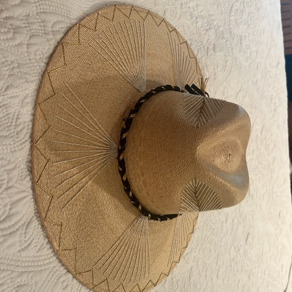 Corazon Playero Hat with black chord medium - Picture 5 of 8